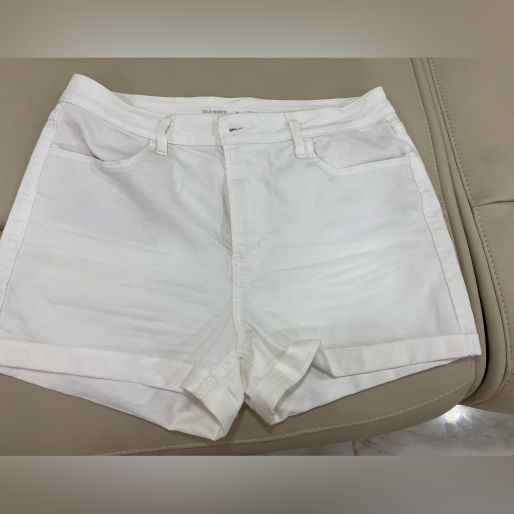 OLD NAVY SHORTS
